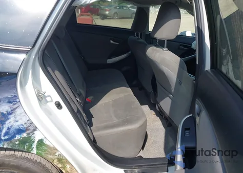 2015 Toyota Prius Three z USA, uszkodzony, nr VIN JTDKN3DU7F1923894